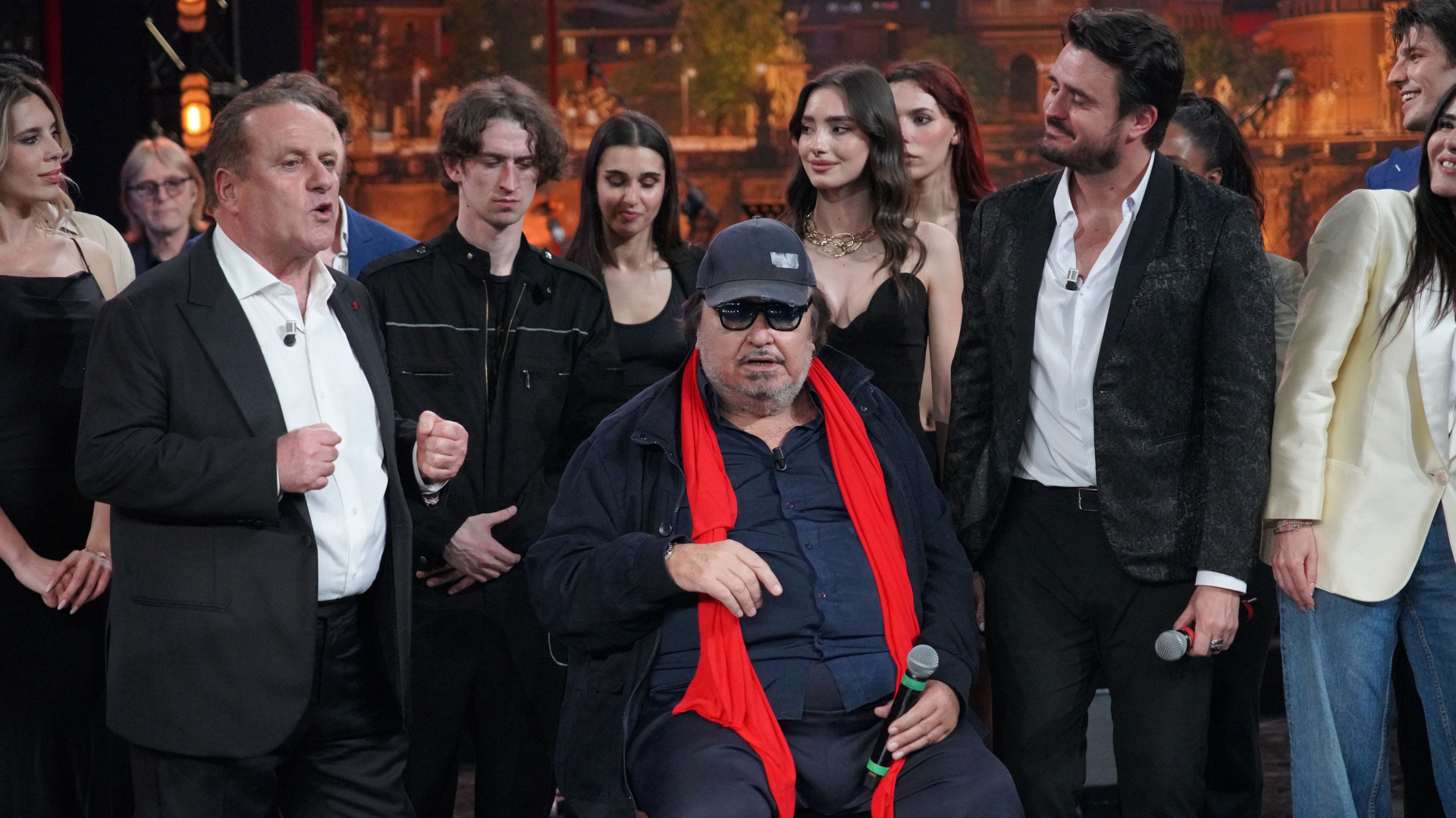 MARINI, SMAILA, ZAZZARONI E IL TEATRO PATOLOGICO A PARADISE (16-05-2025)
